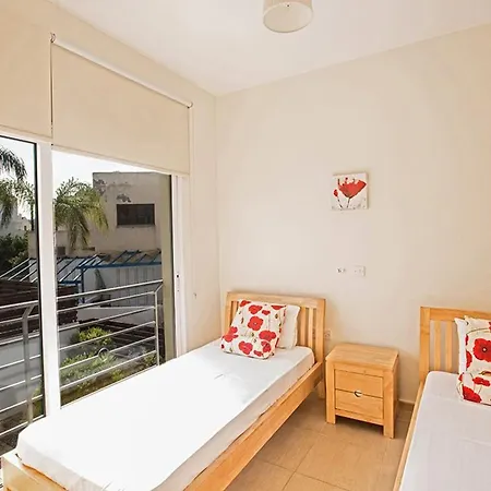Dafnis Sunshine - Modern 3 Bedroom With Pool - Close To Fig Tree Bay Villa *